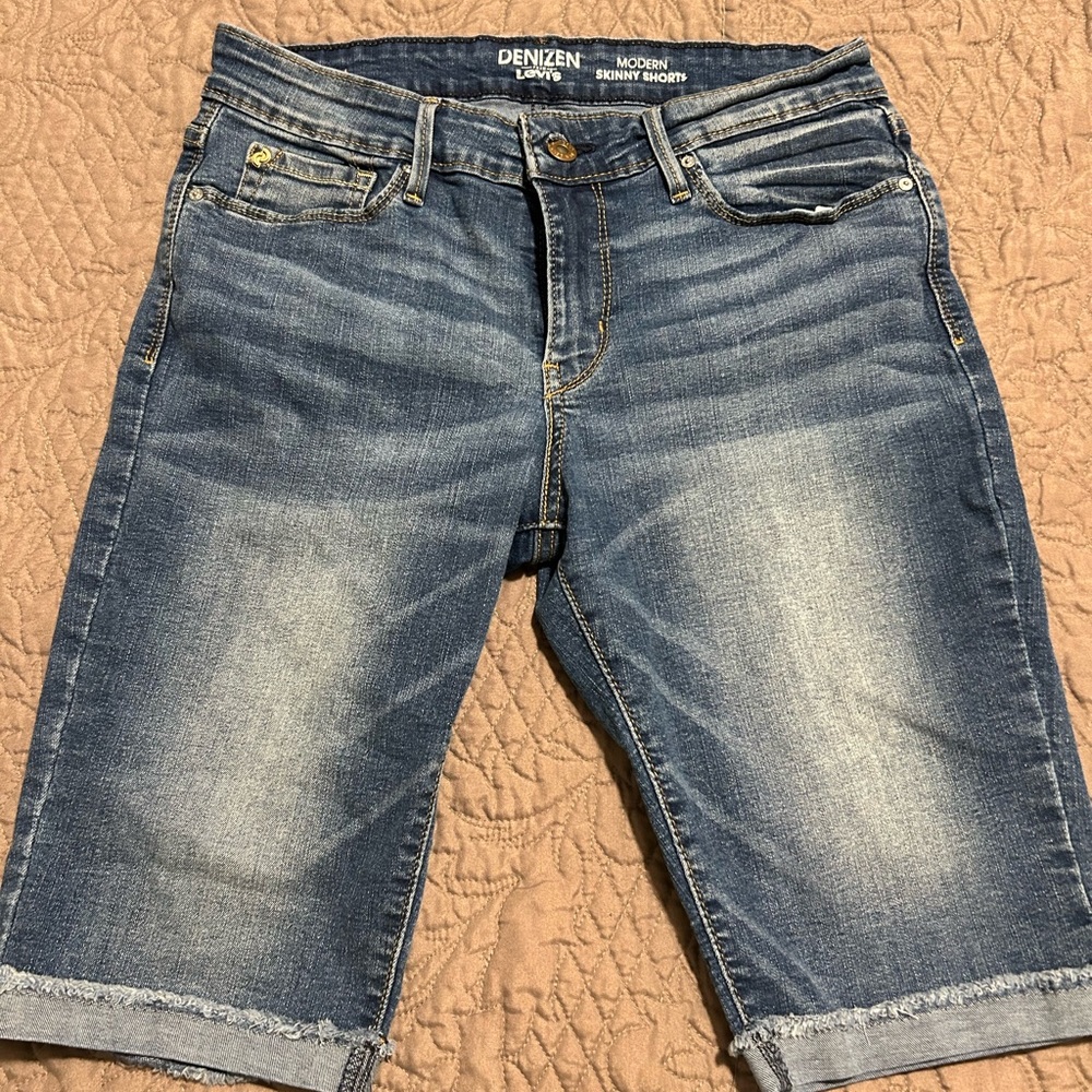 Denizen Modern Skinny Short